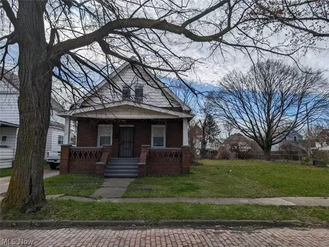 1268 E 169th St, Cleveland, OH 44110
