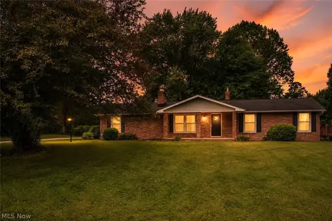 6125 Coyla Ave NW, Canal Fulton, OH 44614