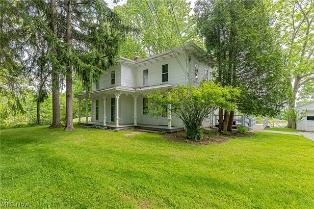 1740 W Comet Rd, New Franklin, OH 44216