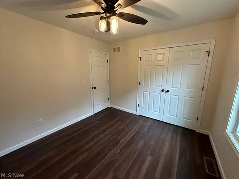 Bedroom - 43 Narcissa Ave, Struthers, OH 44471 photo 4 of 6