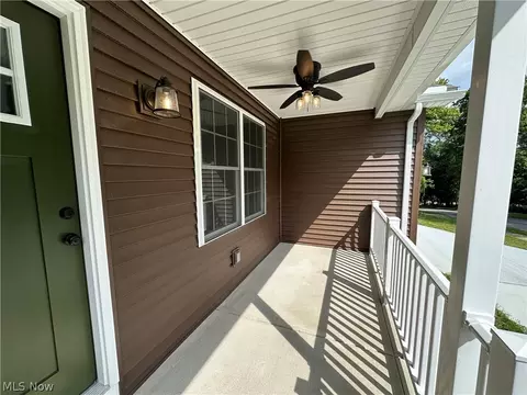 Exterior - 43 Narcissa Ave, Struthers, OH 44471 photo 2 of 2