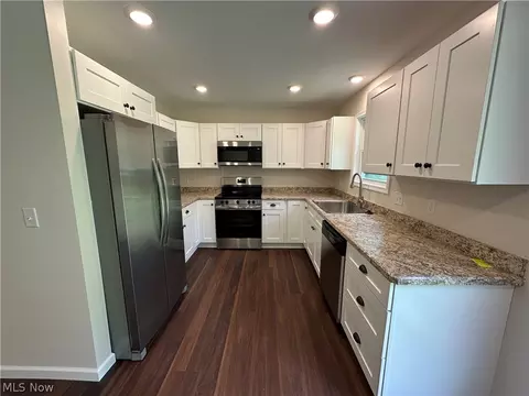 Kitchen - 43 Narcissa Ave, Struthers, OH 44471 photo 1 of 1
