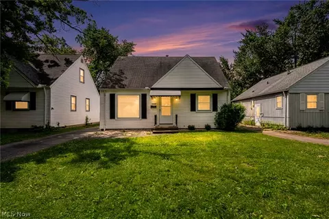 18401 Parkmount Ave, Cleveland, OH 44135