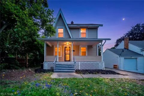 825 Dan St, Akron, OH 44310
