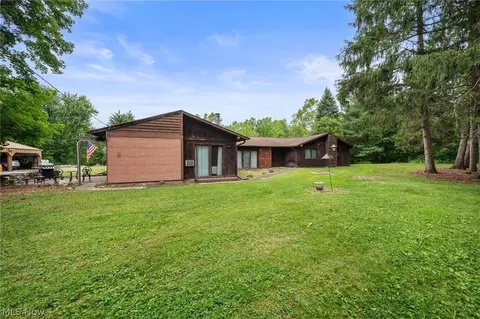 25060 Royalton Rd, Columbia Station, OH 44028