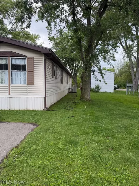 1520 Orange Rd #131, Ashland, OH 44805