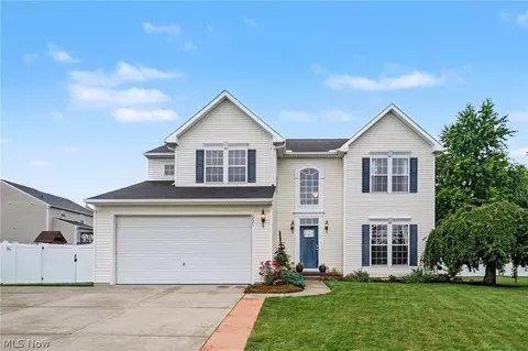 2721 Candlestick Dr, Norton, OH 44203