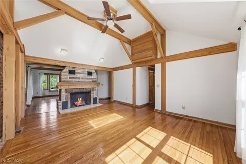 Living - 7560 Liberty Rd, Solon, OH 44139 photo 2 of 5