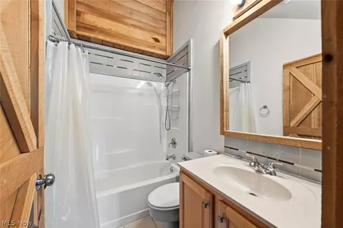 Bath - 7560 Liberty Rd, Solon, OH 44139 photo 2 of 2