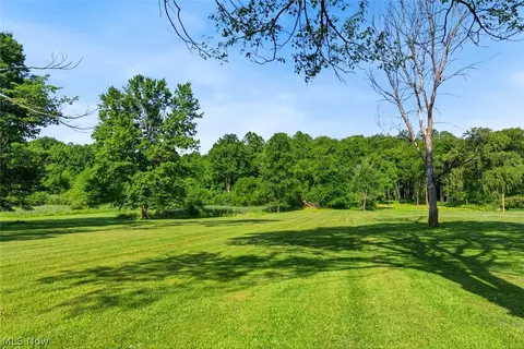 Exterior - 7560 Liberty Rd, Solon, OH 44139 photo 11 of 14