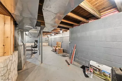 Entry Way - 7560 Liberty Rd, Solon, OH 44139 photo 1 of 1
