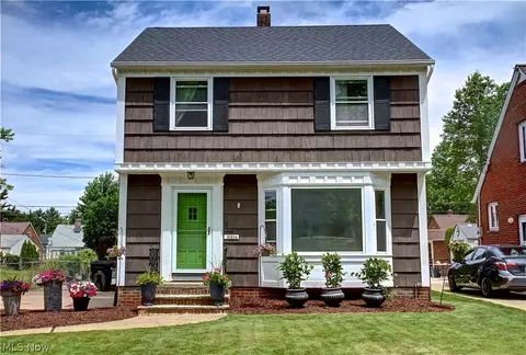 16204 W Park Rd, Cleveland, OH 44111