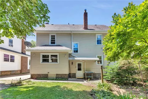 Exterior - 85 E 201 St, Euclid, OH 44123 photo 4 of 8