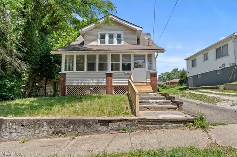 39 E Catawba Ave, Akron, OH 44301
