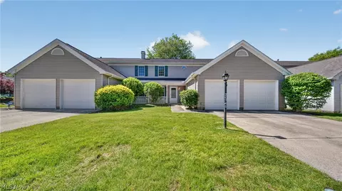 20745 Sun Meadow Trl, Strongsville, OH 44149