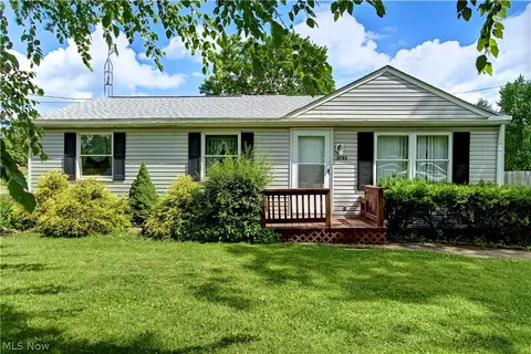 3785 Sanford Dr, Brunswick, OH 44212