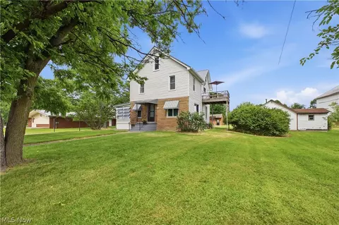 461 S Salem Warren Rd, North Jackson, OH 44451