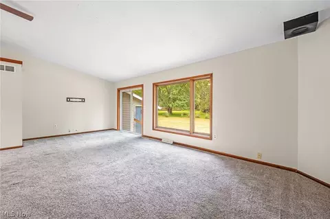 Living - 1038 E 21st St, Ashtabula, OH 44004 photo 2 of 5