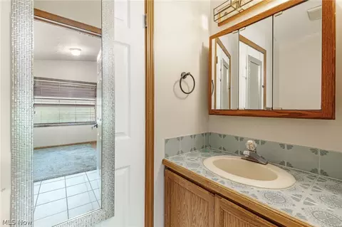 Bath - 1038 E 21st St, Ashtabula, OH 44004 photo 1 of 2