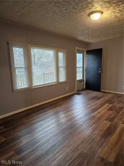 873 Kickapoo Ave, Akron, OH 44305 photo 5