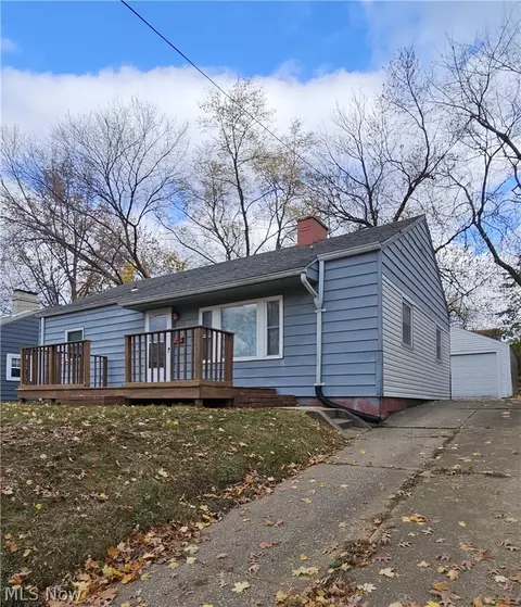 873 Kickapoo Ave, Akron, OH 44305