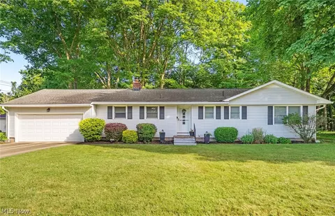 2315 Burnham Rd, Fairlawn, OH 44333
