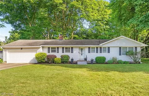 2315 Burnham Rd, Fairlawn, OH 44333