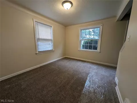 19409 Libby Rd, Maple Heights, OH 44137 photo 11