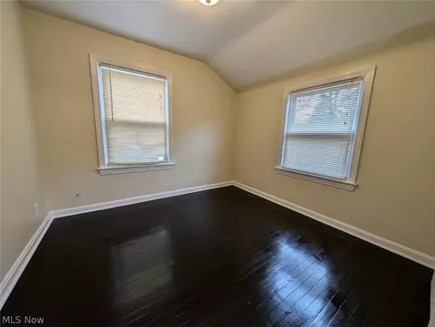 19409 Libby Rd, Maple Heights, OH 44137 photo 7
