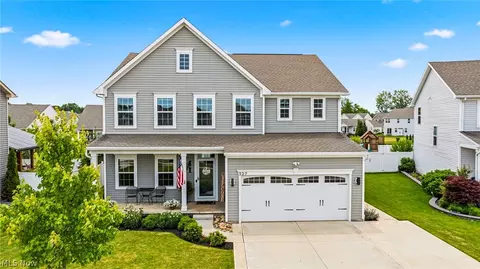 527 Birkdale Cir, Painesville, OH 44077