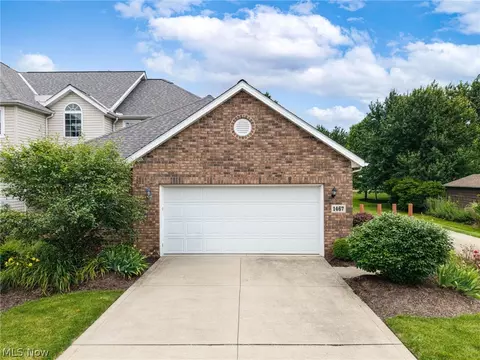 1467 Winged Foot Dr, Brunswick, OH 44212