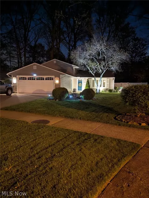 Exterior - 755 Bedford Ave, Elyria, OH 44035 photo 3 of 8