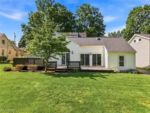 1102 E 9th St, Salem, OH 44460 photo 4