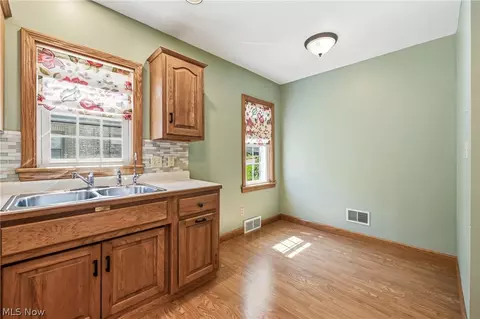 1102 E 9th St, Salem, OH 44460 photo 16