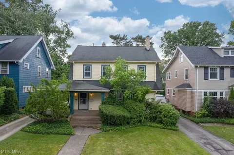 3110 Coleridge Rd, Cleveland Heights, OH 44118