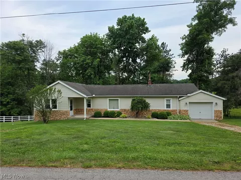 5731 Sharps Ridge Rd, Mcconnelsville, OH 43756
