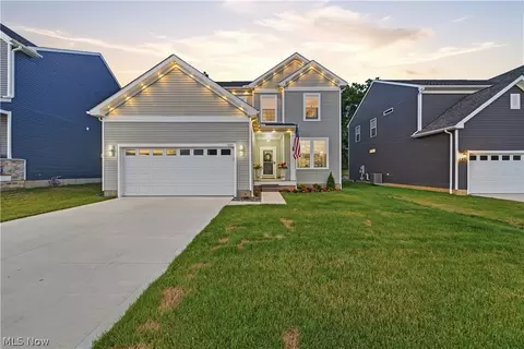3785 Rachael Ln, Uniontown, OH 44685