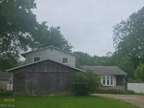 502 Maple Ave, Sheffield Lake, OH 44054