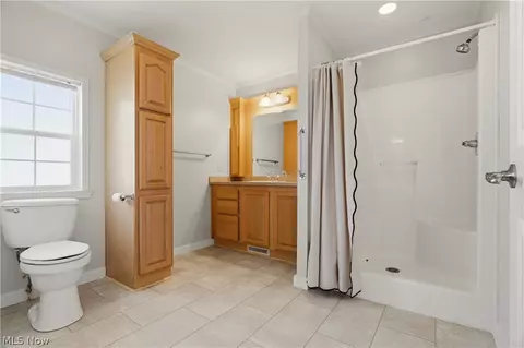 Bath - 313 Gemini Dr, Dover, OH 44622 photo 1 of 1