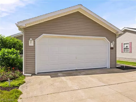 Exterior - 313 Gemini Dr, Dover, OH 44622 photo 1 of 3