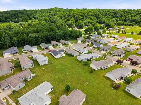 View/Area - 313 Gemini Dr, Dover, OH 44622 photo 10 of 11