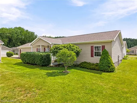 313 Gemini Dr, Dover, OH 44622