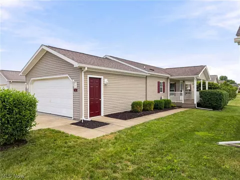 313 Gemini Dr, Dover, OH 44622