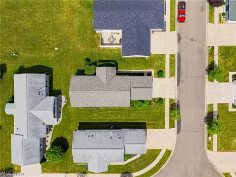 View/Area - 313 Gemini Dr, Dover, OH 44622 photo 6 of 11