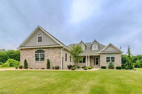 181 Margor Dr, Conneaut, OH 44030