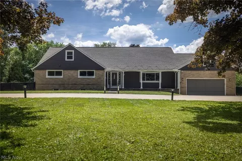 525 N Hametown Rd, Akron, OH 44333