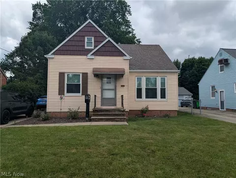 1722 Temple Ave, Mayfield Heights, OH 44124