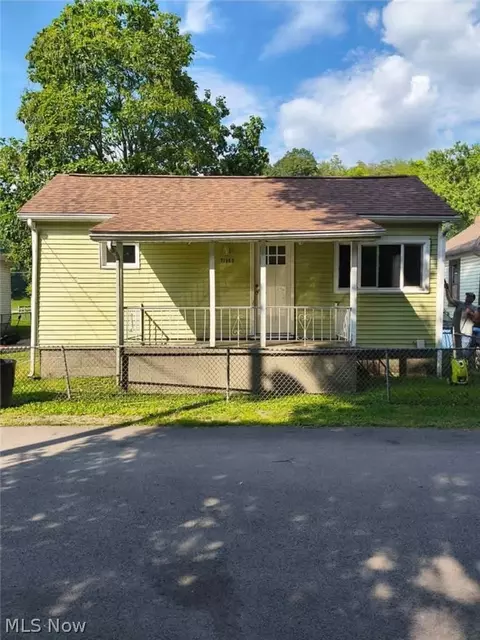 71365 Center St, Saint Clairsville, OH 43950