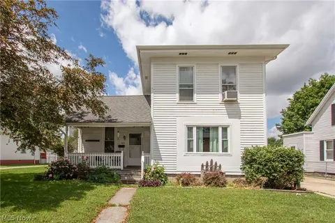 909 Maple St, Bucyrus, OH 44820