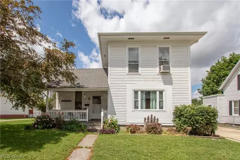 909 Maple St, Bucyrus, OH 44820
